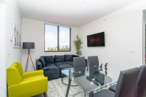 King Bed 2B 2Ba Oasis minutes to Brickell 6 guests